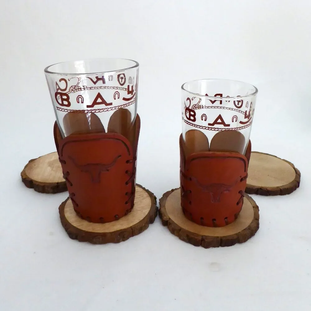 1950’s VINTAGE WESTERN THEMED COWBOY LONGHORN BRAND GLASS SET & WOOD COASTERS - Picture 1 of 16